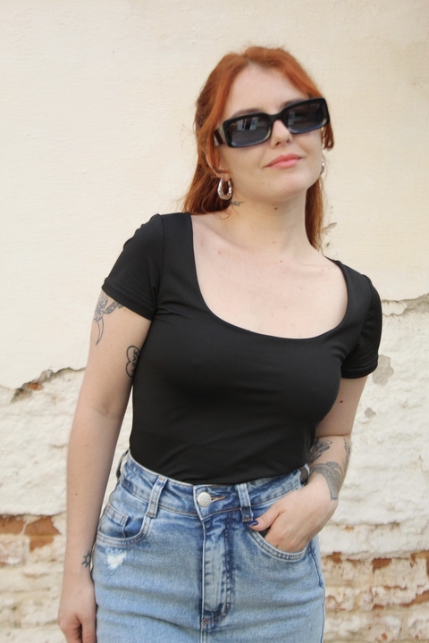 BLUSA MEG PRETA