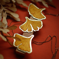 Collar Ginkgo Bordado