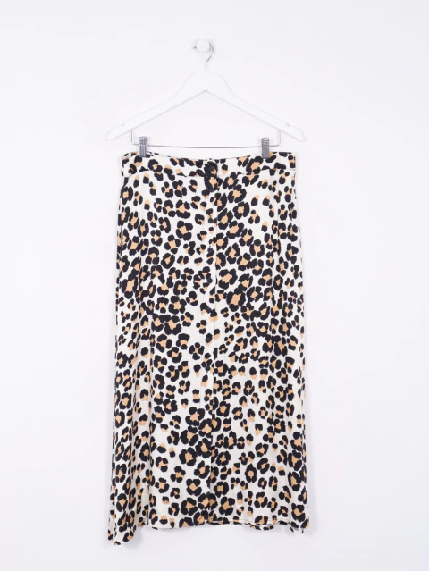 Pollera Basement T: L