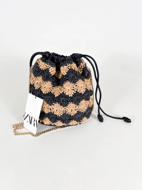 Cartera Zara