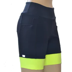 Bermuda 4 Bolsos Preta com Barra Amarela Fluorescente