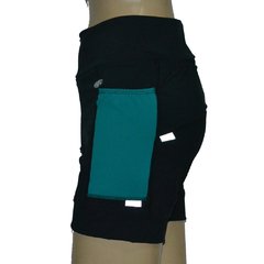 Shortinho 4 Bolsos Preta com Bolsos Verde - comprar online