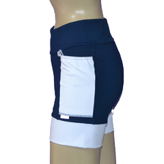 Shortinho 4 Bolsos Azul Marinho com Bolsos e Barra Branca - corrabem