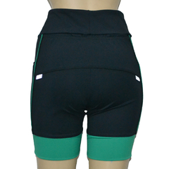 Bermuda 4 Bolsos Preto com Vivo e Barra Verde Bandeira - corrabem