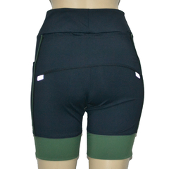 Bermuda 4 Bolsos Preto com Vivo e Barra Verde Militar - corrabem