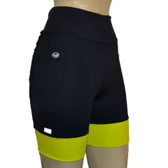 Shortinho 4 Bolsos Preto com Barra Amarelo Neon - Pronta Entrega