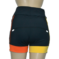 Shortinho 4 Bolsos Preto Barra e Vivo Amarelo e Laranja - corrabem