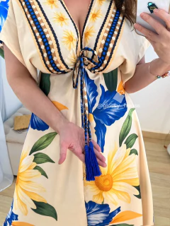 Vestido Vanessa Maxi Floral na internet