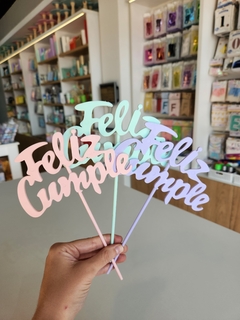 Topper feliz cumpleaños (15 opciones de color)