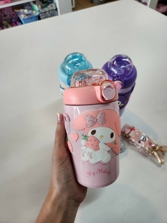 Imagen de Botella térmica Sanrio 380ml (3 opciones)