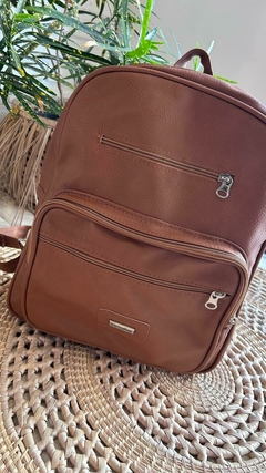 MOCHILA MALÍ- SIMIL CUERO (2 COLORES) - comprar online
