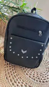 MOCHILA ZIMBABUE- SIMIL CUERO (COLOR NEGRO)
