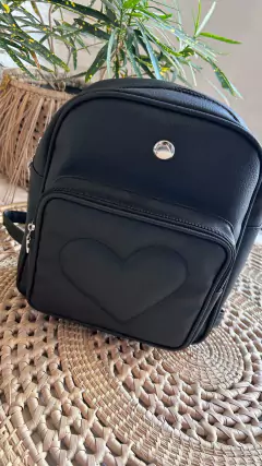 MOCHILA MALTA- SIMIL CUERO (2 MODELOS / COLOR NEGRO) - comprar online