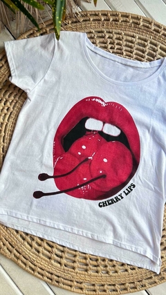 Imagen de REMERAS DE ALGODON ESTAMPADAS- COLOR BLANCO (11 MODELOS / TALLE ÚNICO)