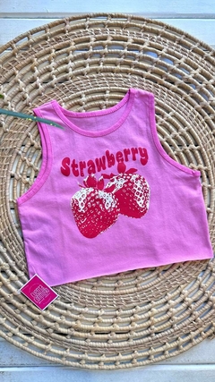 Imagen de MUSCULOSA CROP TOP STRAWBERRY- ALGODÓN (11 COLORES / TALLE ÚNICO)