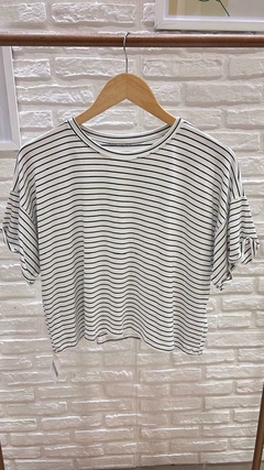 REMERA CROP OVERSIZE A RAYAS- MODAL (3 MODELOS / TALLE ÚNICO) - Cuenta Conmigo Santa Fe