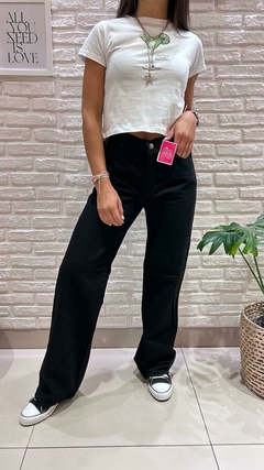 WIDE LEG NEGRO TIRO MEDIO- RÍGIDO (TALLES 36 AL 46)