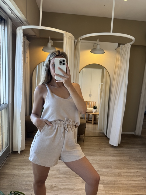 Short Abril