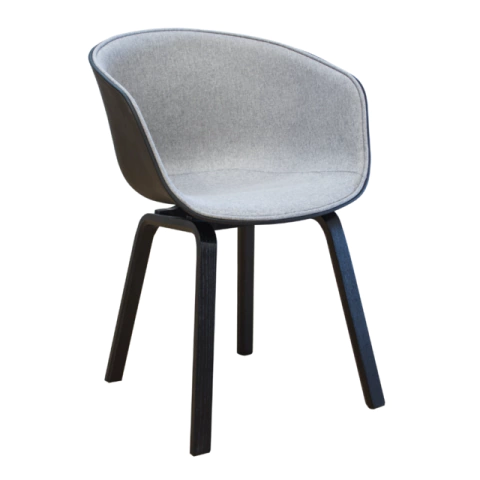 Sillon HAY tapizado base negra