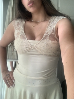 VESTIDO ENCAJE DEADSTOCK en internet