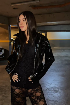 CAMPERA VINYL en internet