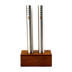 Saleiro e Pimenteiro em Inox com Base de Madeira