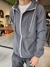 campera aurora - regular - tela parachute - rompe viento - forrada en su interior ( gris plomo )