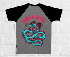 Remera VS Snake Tradi