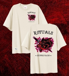 Remera Rituals Wolf Dagger White