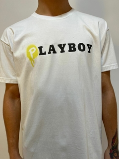 Remera Playboy Grafiti