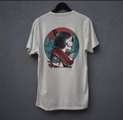 Remera Hand 1990 Geisha