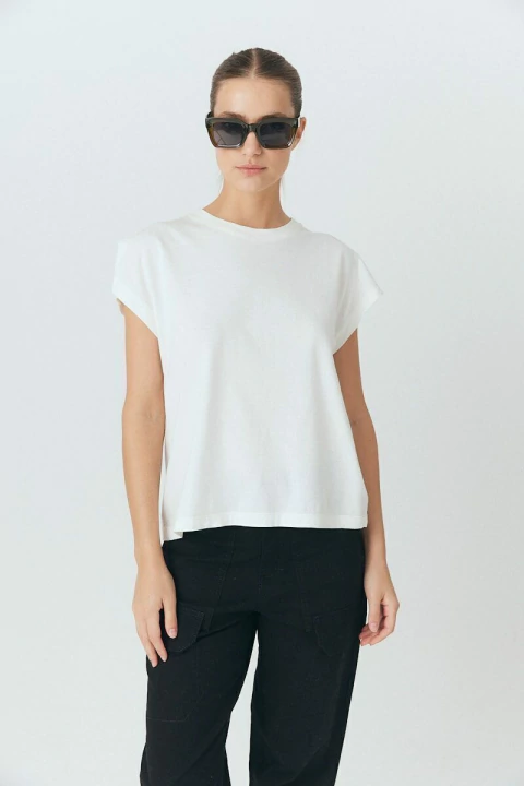 REMERA AIKE (I36923)