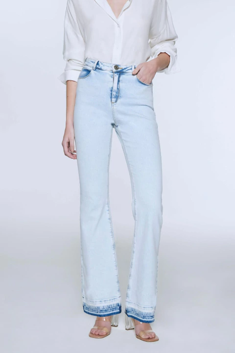 JEAN MONKE MARKOVA (JN223)