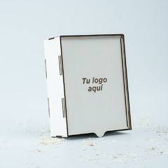 Caja fibroplus 26x20x9 cm con logo en internet