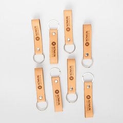 Llavero de cuero con argolla con logo - Komuk Argentina