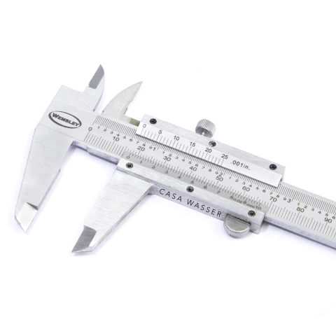 Calibre de acero inoxidable WEMBLEY 150mm 065