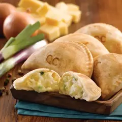 Empanadas crudas congeladas de Queso y Cebolla x 6 un - comprar online