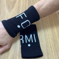 MUNHEQUEIRA SUOR CANELADA - FORMI - PRETA - comprar online