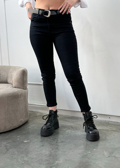 JEAN SKINNY NEGRO (010442)
