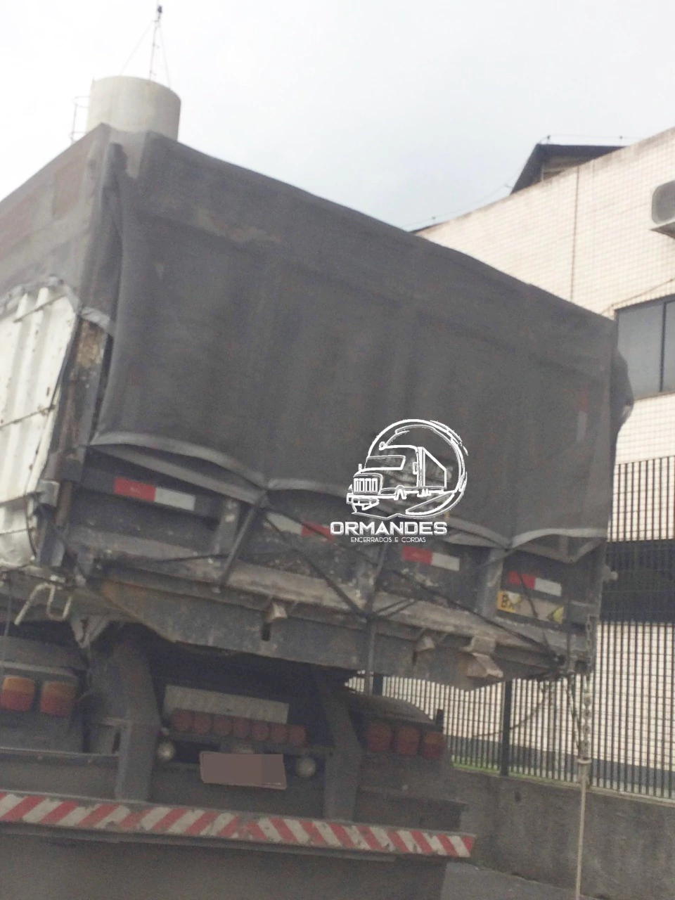 LONA TELA PROTEÇÃO DE CAMINHÃO CAÇAMBA APARA - MEDIDA 6X2.40