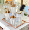 Kit de banheiro 4 peças em resina Torre cristal pérola com Red Gold