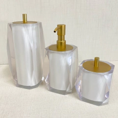kit de banheiro 3 peças em resina Valência cristal pérola com dourado fosco