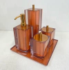 Kit de banheiro 4 peças + Bandeja 24x24 em resina Cristal Red gold com Red Gold