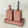 Kit de banheiro 2 peças + bandeja 26x16 em resina rose com red gold