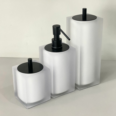 Kit de banheiro 3 peças em resina Cristal branco fosco com preto fosco