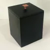 Lixeira em resina preto fosco com Rosa Matte