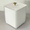 Lixeira em resina Cristal branco com Dourado fosco