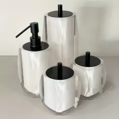 kit de banheiro 4 peças em resina Valência cristal branco com preto fosco