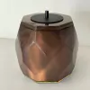 lixeira lapidada em resina cristal marrom escuro com preto fosco