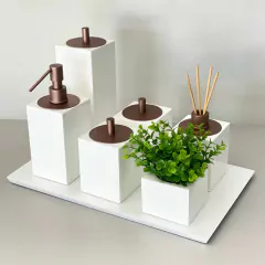 Kit de banheiro 6 peças + bandeja em resina branco com corten